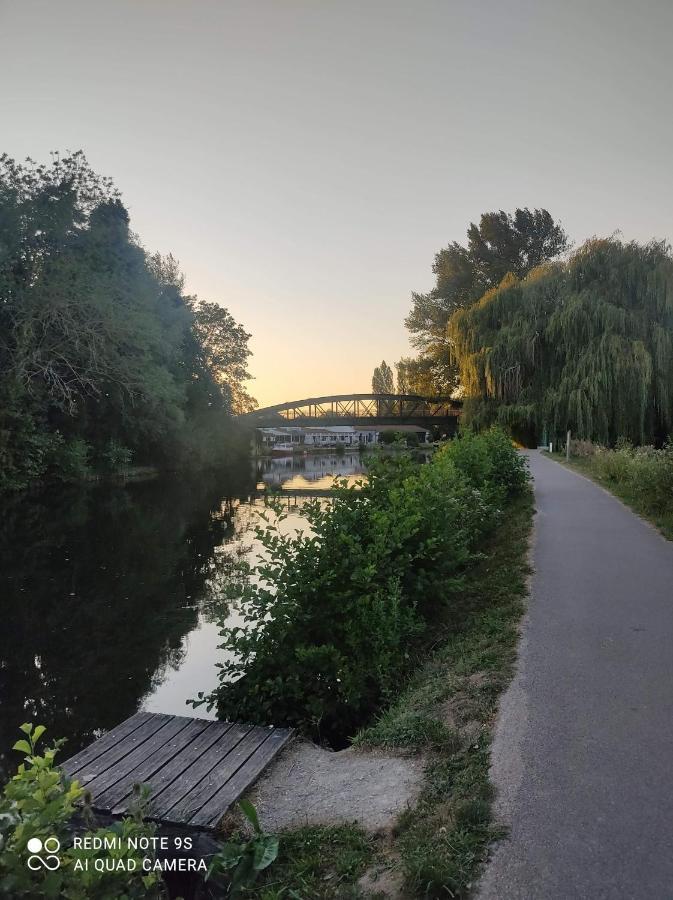 Le Cocon Des Hortillonnages D'Amiens Camon  Exteriör bild